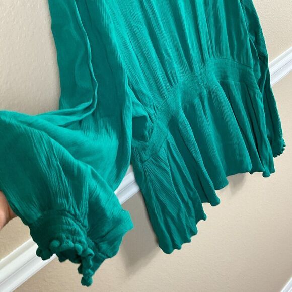 Torrid 4 Solid Emerald Green Gauze Top Smocked Peplum Midi Blouse Long Sleeve R3 - Picture 9 of 12
